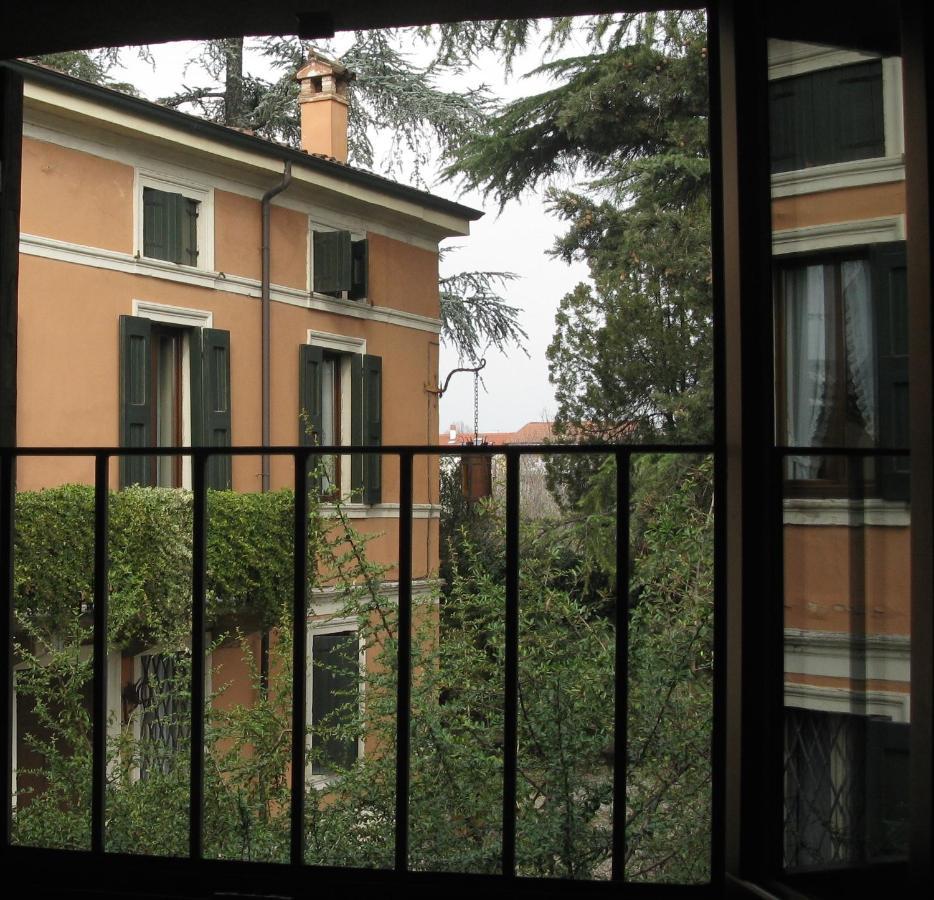 Corte Roveggia - Monolocale Picasso เวโรนา ภายนอก รูปภาพ